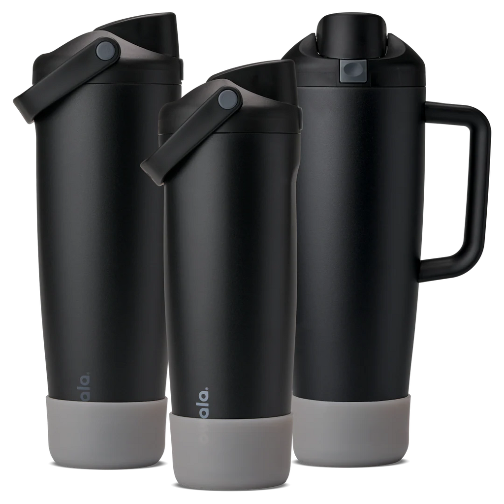 C07567   FreeSip Tumbler Sway Silicone Boot   Translucent Grey   On Very Very Dark Group
